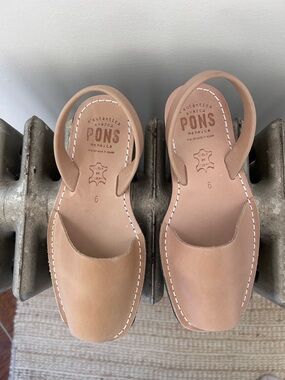 Pons Menorca Women's Nude Leather Avarca Sandals